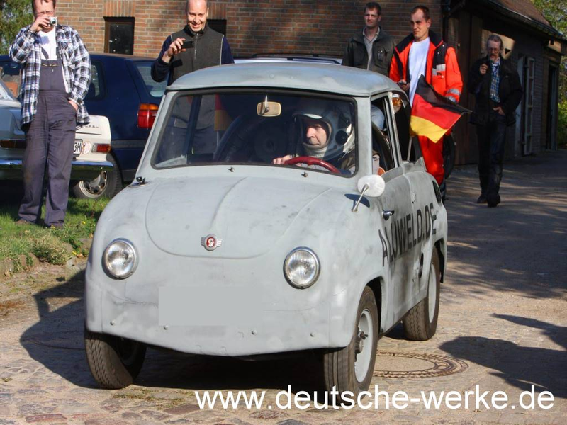 Illustration for article titled Awesome, Defined: The 10-Liter, Radial-Engined Goggomobil